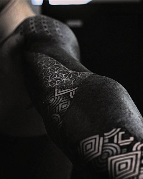100+ Delightful Blackwork Tattoo Designs - Redefining the Ar