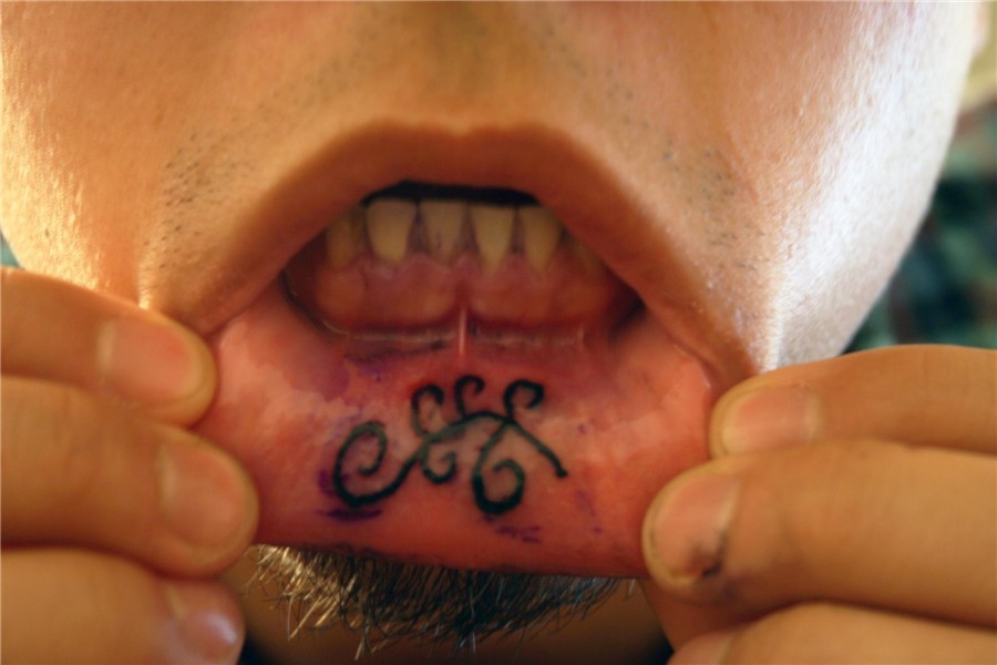 100's of Lips Tattoo Design Ideas Picture Gallery