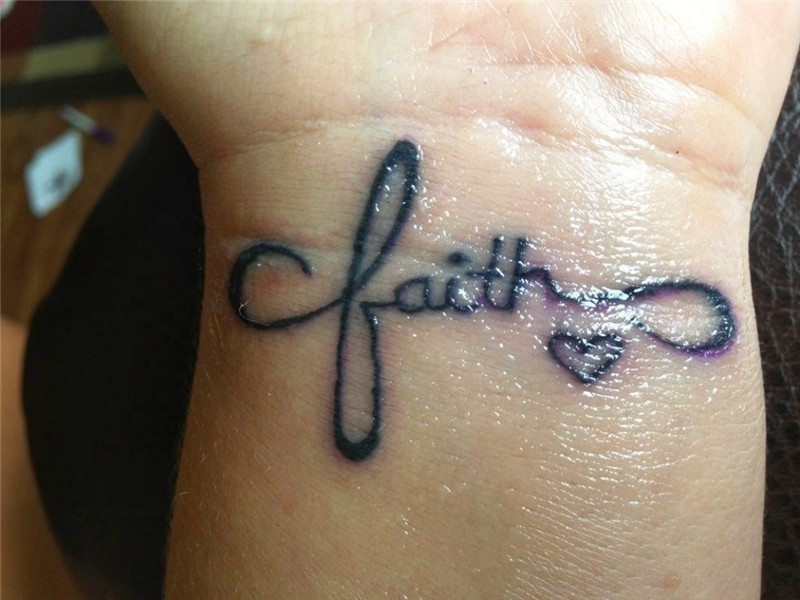 10 Small Faith Tattoos For Women - Flawssy