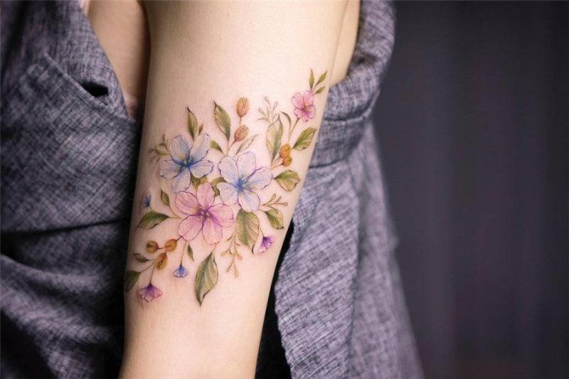 11 the most gentle flower tattoos for girls by Silo iNKPPL