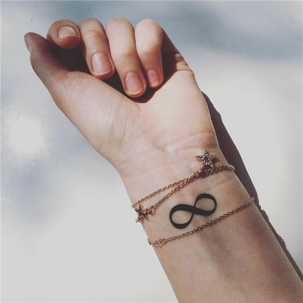 125+ Stunning Arm Tattoos For Women - Meaningful Feminine De