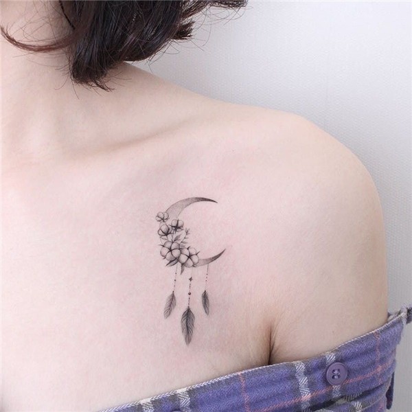 12 Dainty Collarbone Tattoos We Want to Copy Like, Yesterday