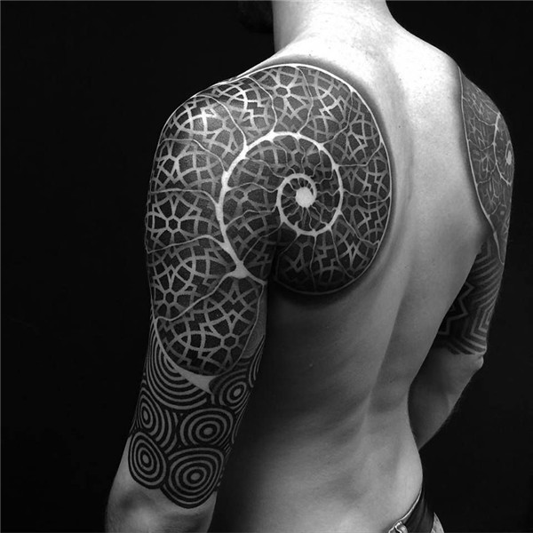 15 Perfect Nautilus Tattoos For Golden Ratio Lovers Tattoodo