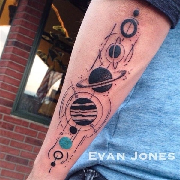 18 Artistic Solar System Tattoos Solar system tattoo, Planet