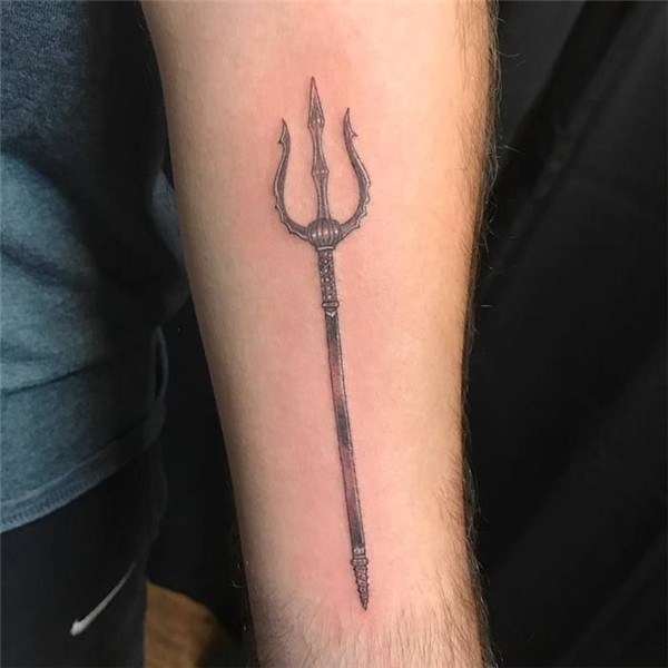 20 Mighty Trident Tattoo Designs And Meanings - TattooBloq i