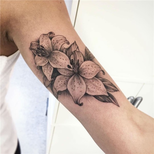 24 Symbolic Lily Tattoo Ideas Lily flower tattoos, Lillies t