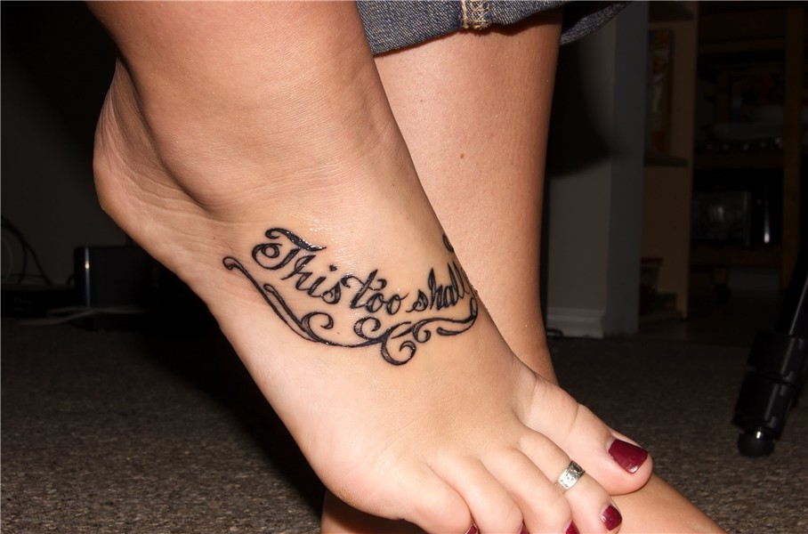 30+ Beautiful Foot Tattoos For Girls
