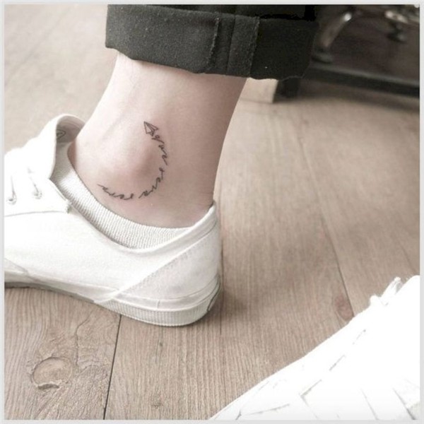 30 Meaningful and Attractive Small Tattoo Design for Women -