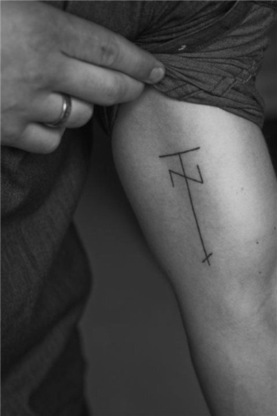 35 Beautifully Understated Minimal Tattoos Geometric tattoo,