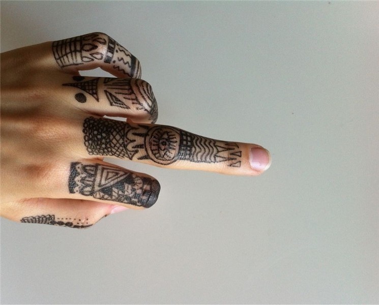 40+ Side Finger Tattoos Ideas For Girls