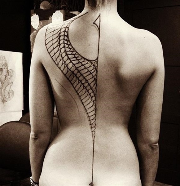 40+ Spine Tattoo Ideas for Women Cuded