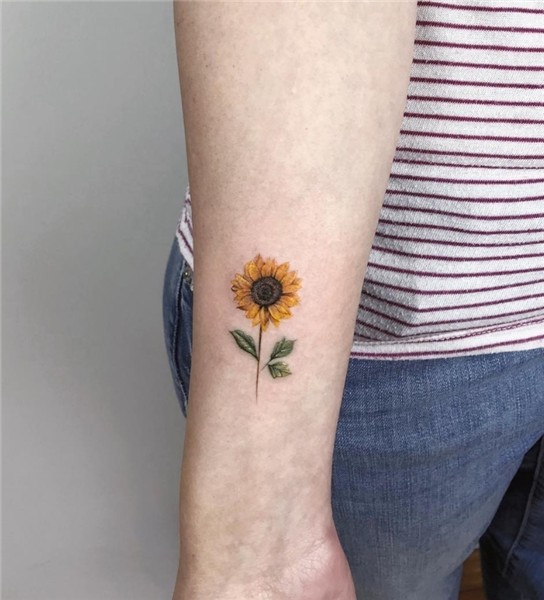 45 Simple Unique Sunflower Tattoo Ideas For Woman - Page 44