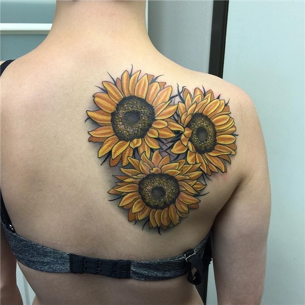 45 bright photos of sunflower tattoos Sunflower tattoo thigh