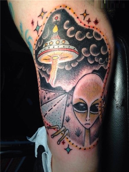 48 UFO Tattoos For Everyone By Pz - Parryz.com
