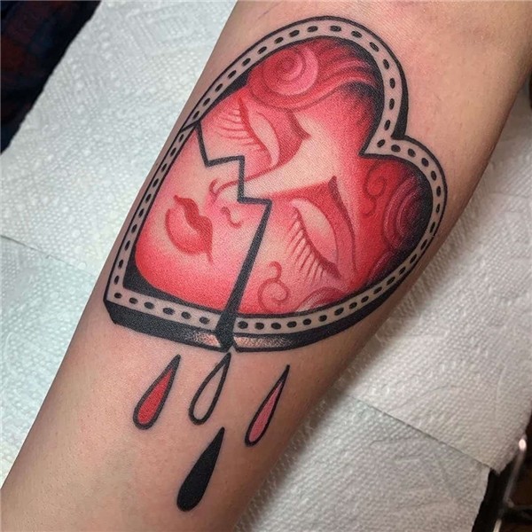 50 Broken Heart Tattoo Design Ideas - Beauty Mag