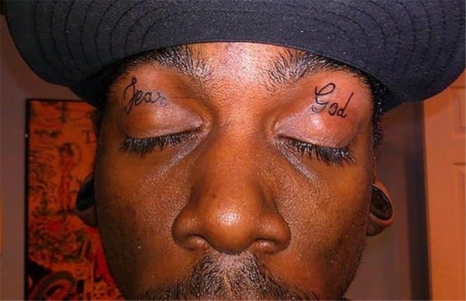 50 Eyelid Tattoo Designs With Ideas, Meanings and Celebritie