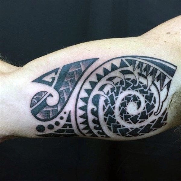 50 Polynesian Arm Tattoo Designs For Men - Manly Tribal Idea