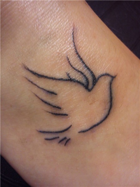 55+ Dove Tattoos On Wrist With Meaning