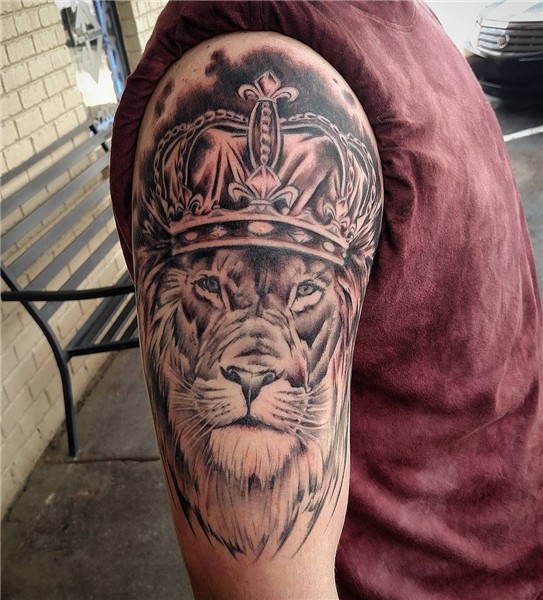 55 Noble Crown Tattoo Designs - Treat Yourself Like Royalty