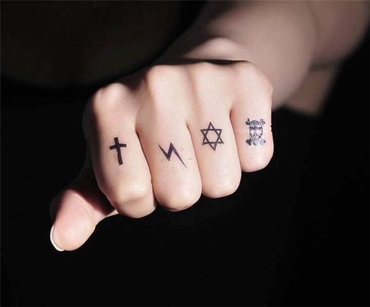 61 FINGER TATTOOS THAT IMMEDIATELY FASCINATED - Page 22 of 6
