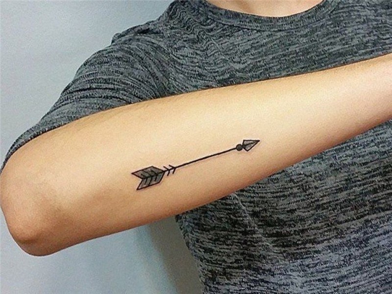 71 Adorable Arrow Tattoos For Wrist