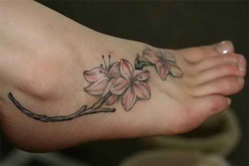 72+ Best Flower Tattoos On Foot
