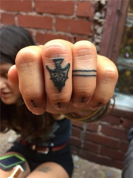 88 Badass Knuckle Tattoos That Look Powerful