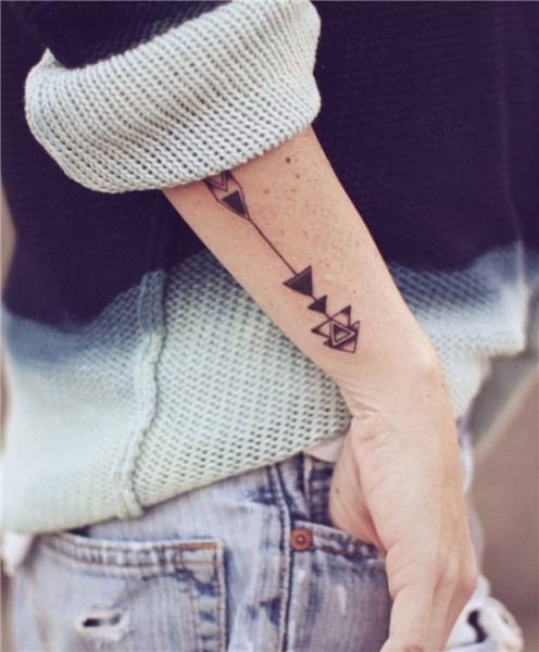 92+ Famous Arrow Tattoos On Wrist