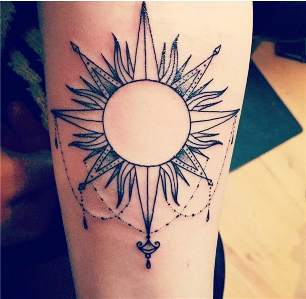 A beautiful Mandala style sun tattoo Sun tattoos, Moon tatto