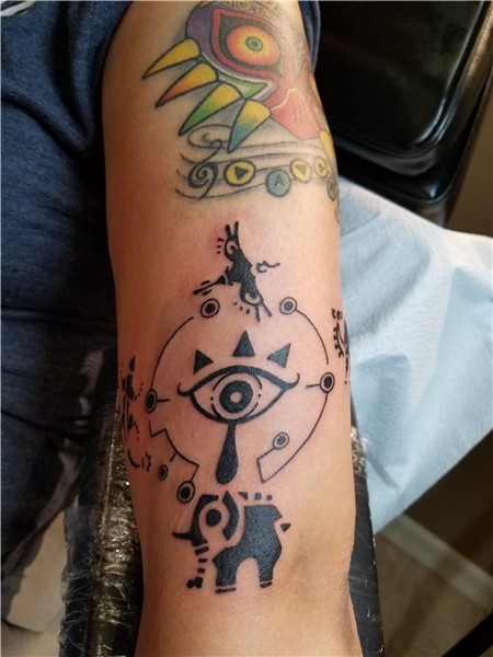 A simple Breath of the Wild tattoo I got recently. Visit bla