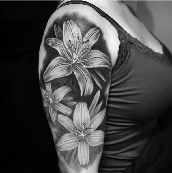Black and White Tiger Lily Tattoo Tiger lily tattoos, Lily t