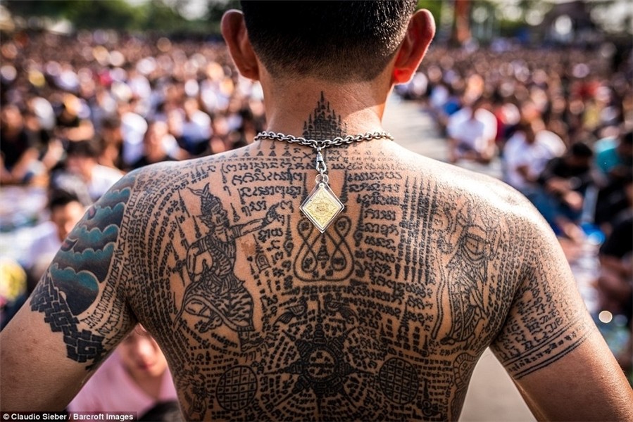Buddhists get tattoos redrawn at sacred Thai festival Daily