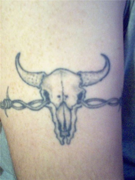 Bull skull armband tattoo - Tattoos Book - 65.000 Tattoos De