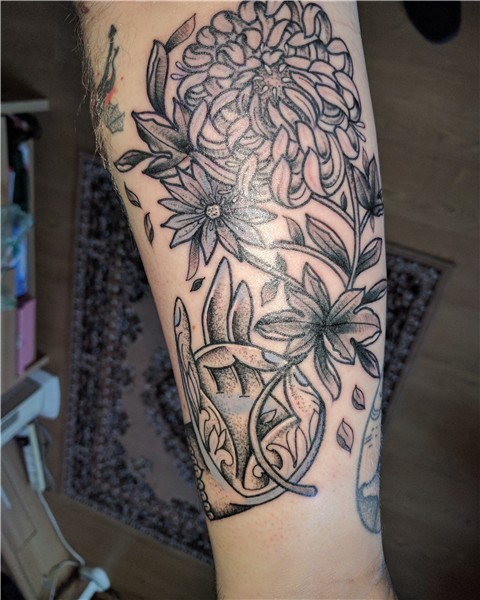 Chrysanthemum tattoo - Imageix