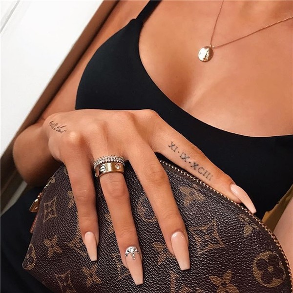 Daily Dose Of Luxury on Instagram: nails 💅 🏻 on We Heart It