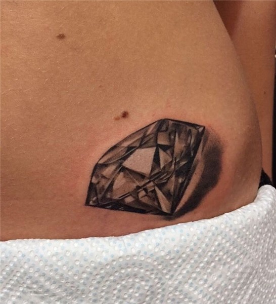 Diamond tattoo - Instagram - NotBob @notbob.thetattooer Diam
