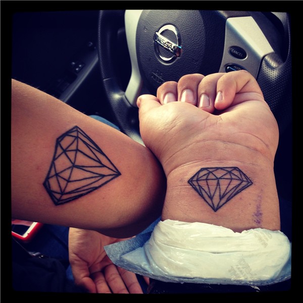 Diamond tattoos Diamond tattoo designs, Diamond tattoos, Tat
