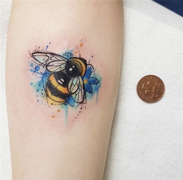 Dreamlike tattoos Bee tattoo, Bumble bee tattoo, Honey bee t