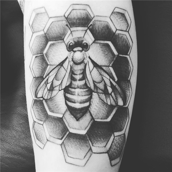 FYeahTattoos.com Honeycomb tattoo, Bee tattoo, Farm tattoo