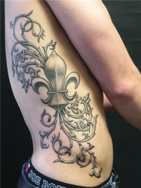 Fleur De Lis Tattoo Images & Designs