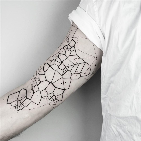 For Minimalists: Striking Geometric Tattoos Made With Sharp