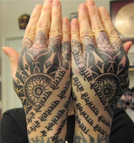 Hand Tattoos by Thomas Hooper meditationsinatrament.com/ Fli