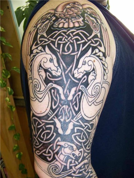 Horse Celtic Tattoo Celtic sleeve tattoos, Celtic tribal tat