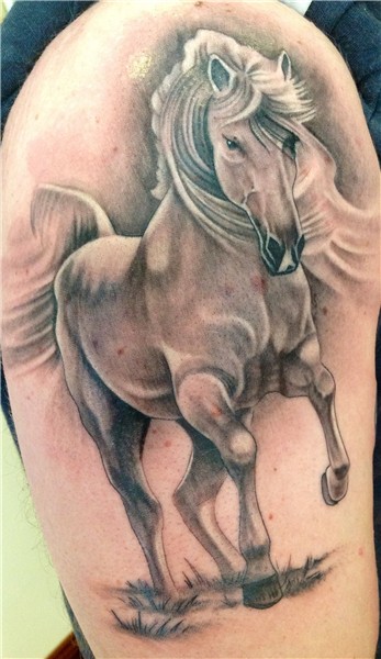 Horse tattoo by ian flynn Horse tattoo design, Horse tattoo,