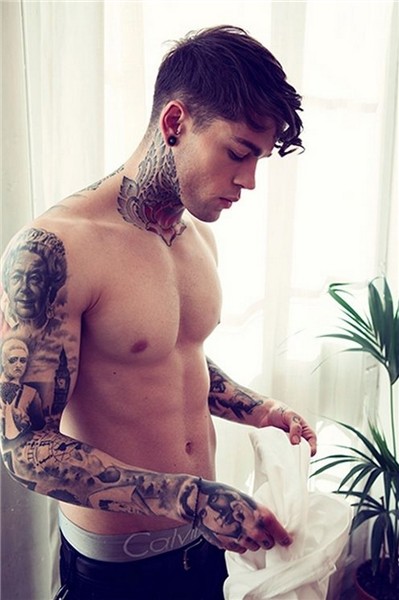 Hottest Tattooed Male Models - Alux.com
