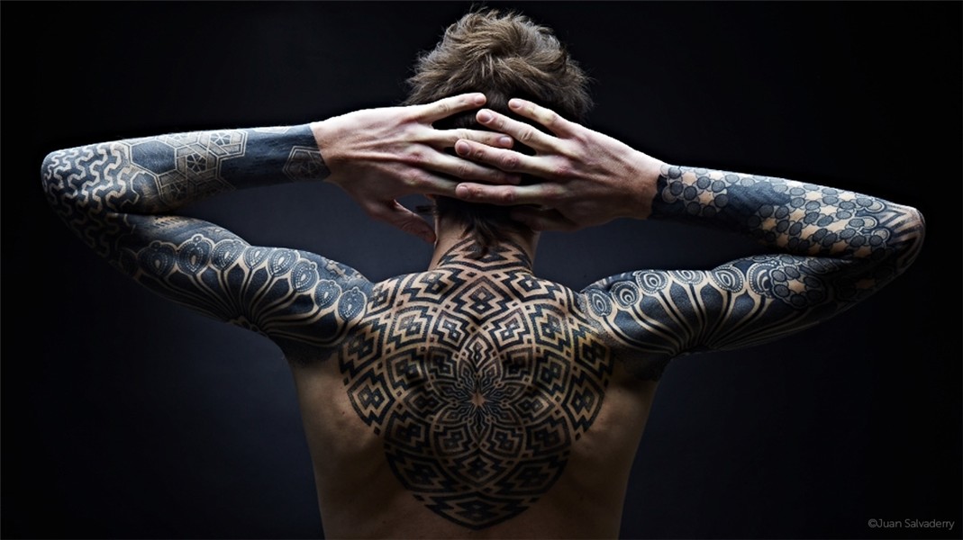 Innovative Geometric Tattoo Inspiration