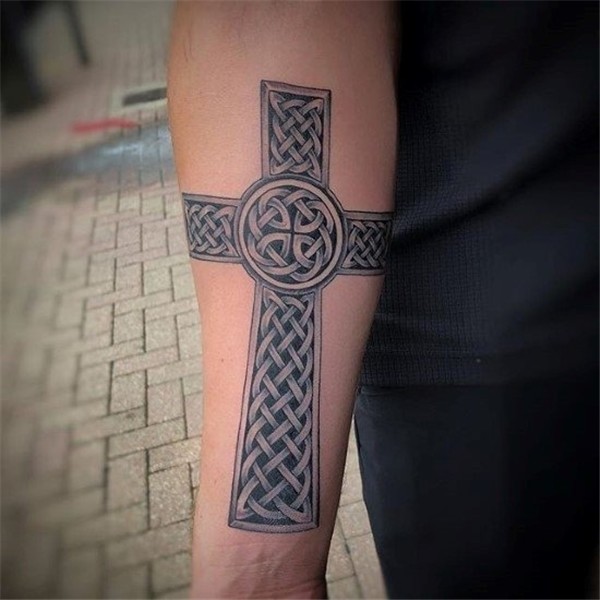 ▷ Irish Celtic Cross Tattoo Designs For Men