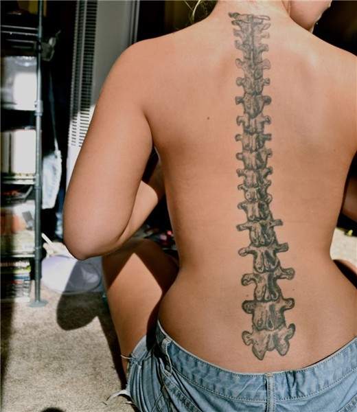 I wonder how much that hurt.. Spine tattoos for women, Anato