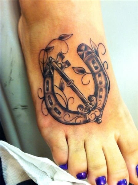 LOVE it Horse shoe tattoo, Foot tattoos, Tattoos for women