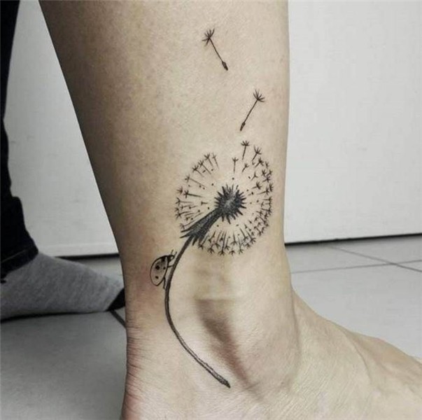 Male dandelion tattoo on foot. Pusteblume tattoo, Kleine tat